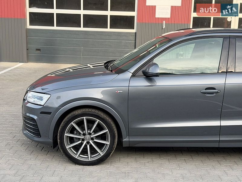 Внедорожник / Кроссовер Audi Q3 2017 в Дубно