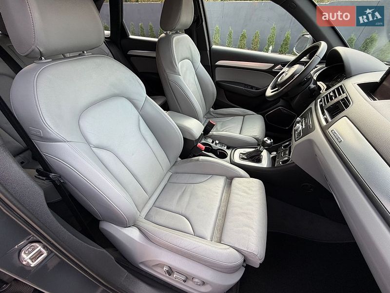 Внедорожник / Кроссовер Audi Q3 2017 в Дубно
