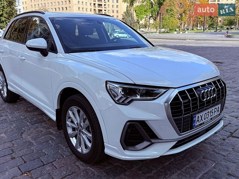 Позашляховик / Кросовер Audi Q3 2019 в Харкові