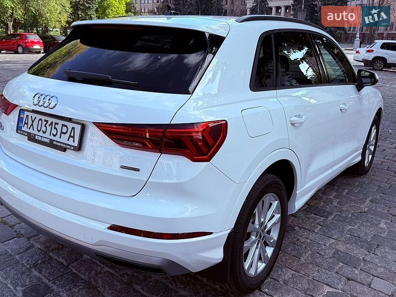 Позашляховик / Кросовер Audi Q3 2019 в Харкові