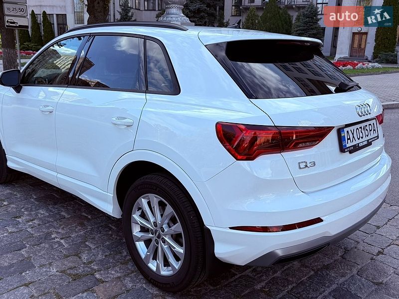 Позашляховик / Кросовер Audi Q3 2019 в Харкові