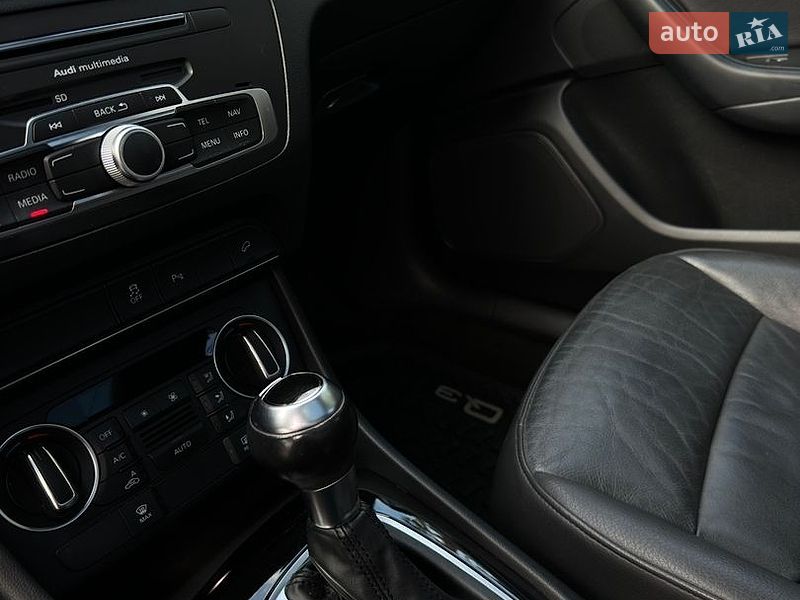 Позашляховик / Кросовер Audi Q3 2017 в Києві