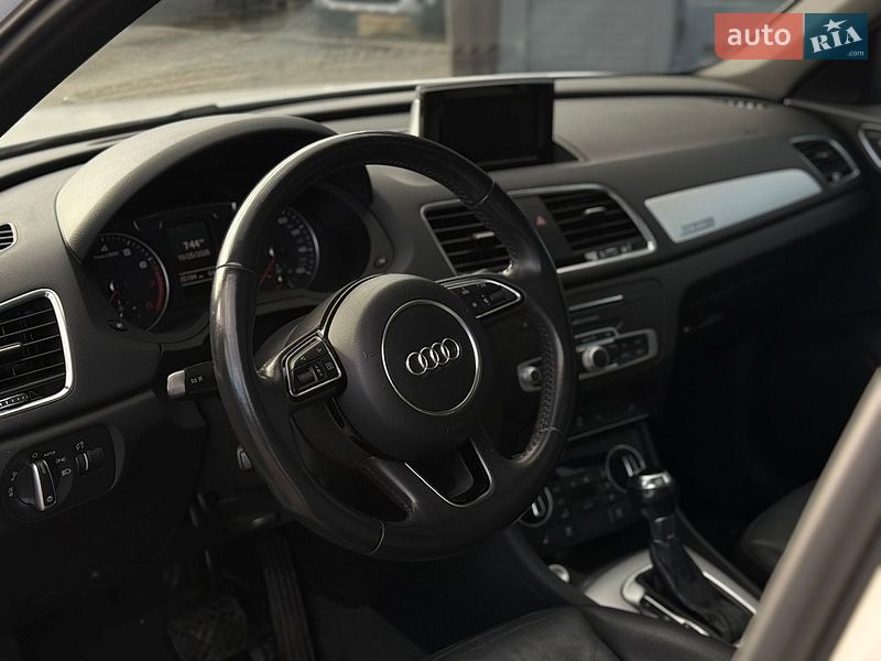 Позашляховик / Кросовер Audi Q3 2017 в Тернополі