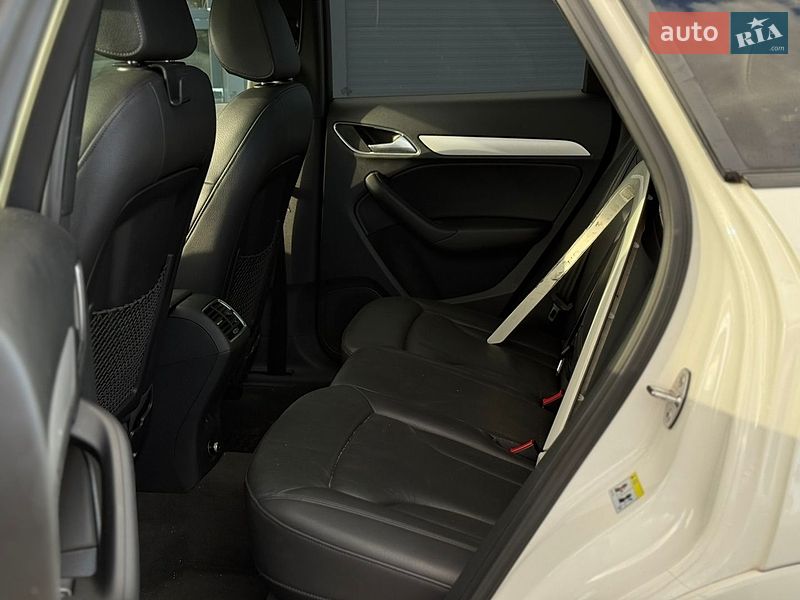 Позашляховик / Кросовер Audi Q3 2017 в Тернополі