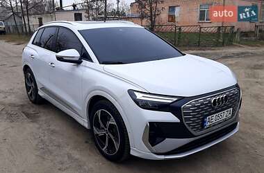 Audi Q4 e-tron  2023