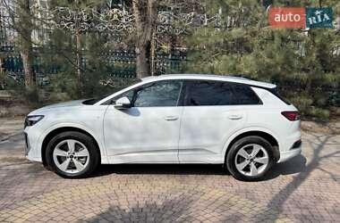 Audi Q4 e-tron  2023