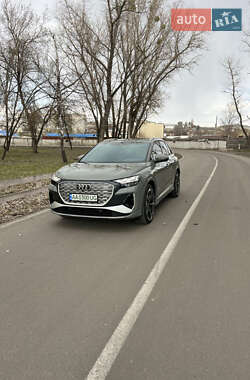Audi Q4 e-tron  2023