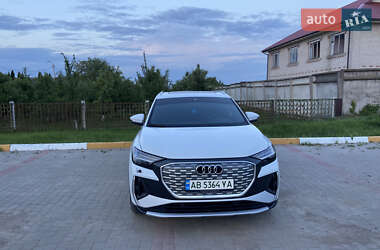 Audi Q4 e-tron  2021