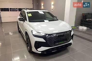 Audi Q4 e-tron  2025