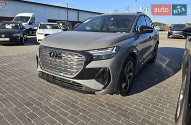 Audi Q4 e-tron  2025