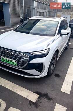 Audi Q4 e-tron  2023