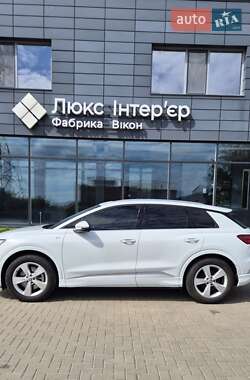 Audi Q4 e-tron  2023