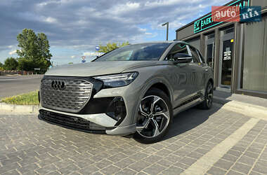 Audi Q4 e-tron  2025