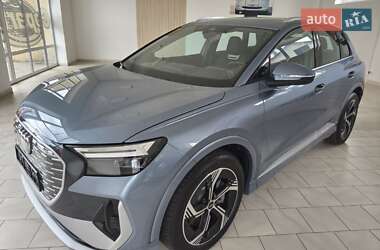 Audi Q4 e-tron  2025