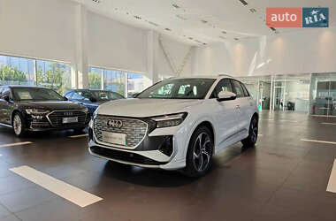 Audi Q4 e-tron  2023