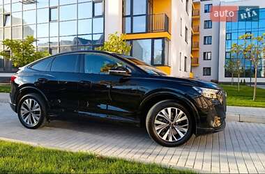 Audi Q4 e-tron  2022