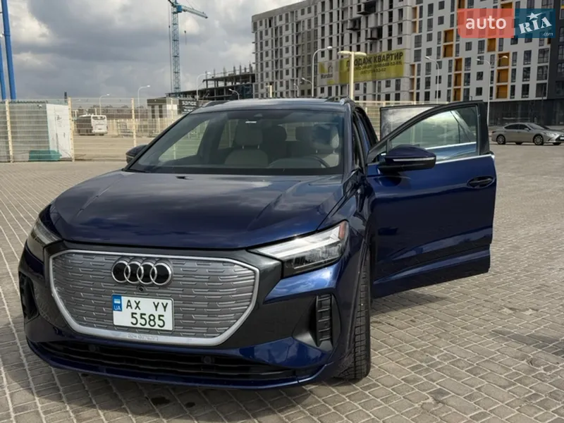 Audi Q4 e-tron 2023