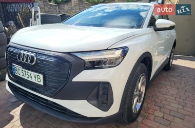 Внедорожник / Кроссовер Audi Q4 e-tron 2023 в Хмельницком