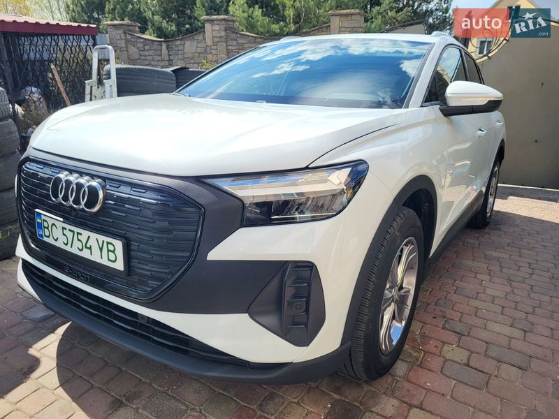 Внедорожник / Кроссовер Audi Q4 e-tron 2023 в Хмельницком