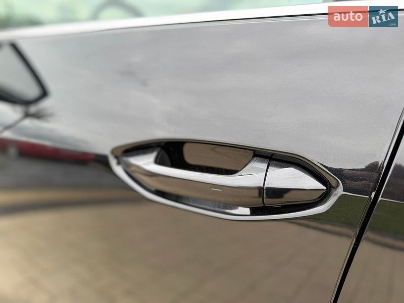 Внедорожник / Кроссовер Audi Q4 e-tron 2022 в Львове