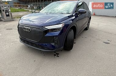 Audi Q4 e-tron  2022