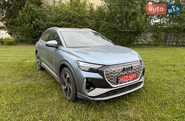 Audi Q4 e-tron  2024