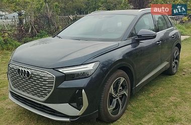 Audi Q4 e-tron  2024