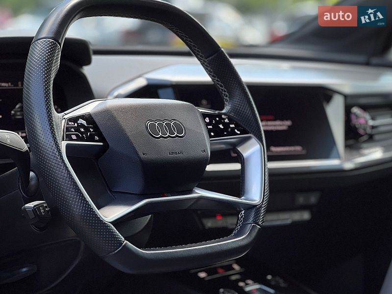 Внедорожник / Кроссовер Audi Q4 e-tron 2022 в Львове