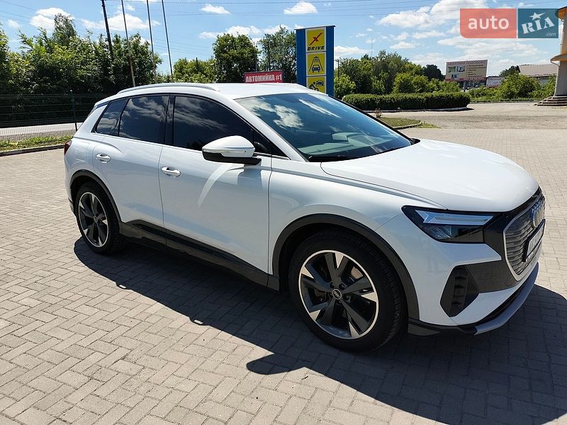 Позашляховик / Кросовер Audi Q4 e-tron 2022 в Шепетівці