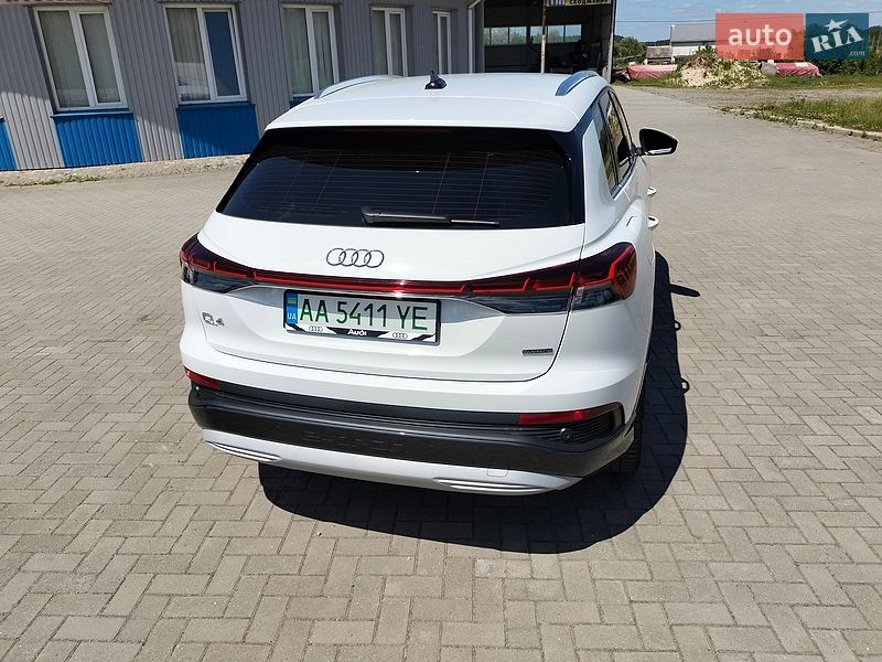 Позашляховик / Кросовер Audi Q4 e-tron 2022 в Шепетівці