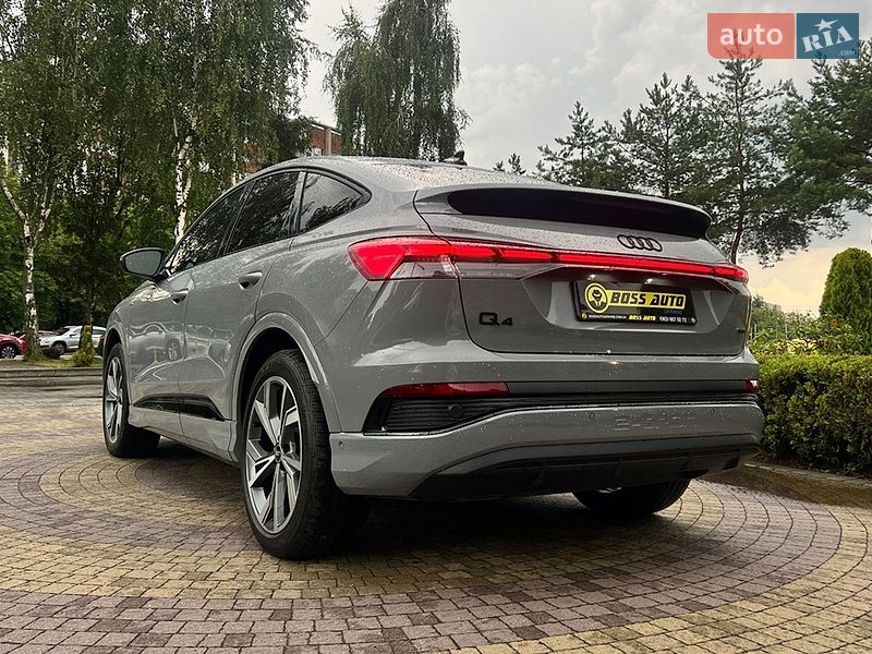 Внедорожник / Кроссовер Audi Q4 e-tron 2024 в Львове