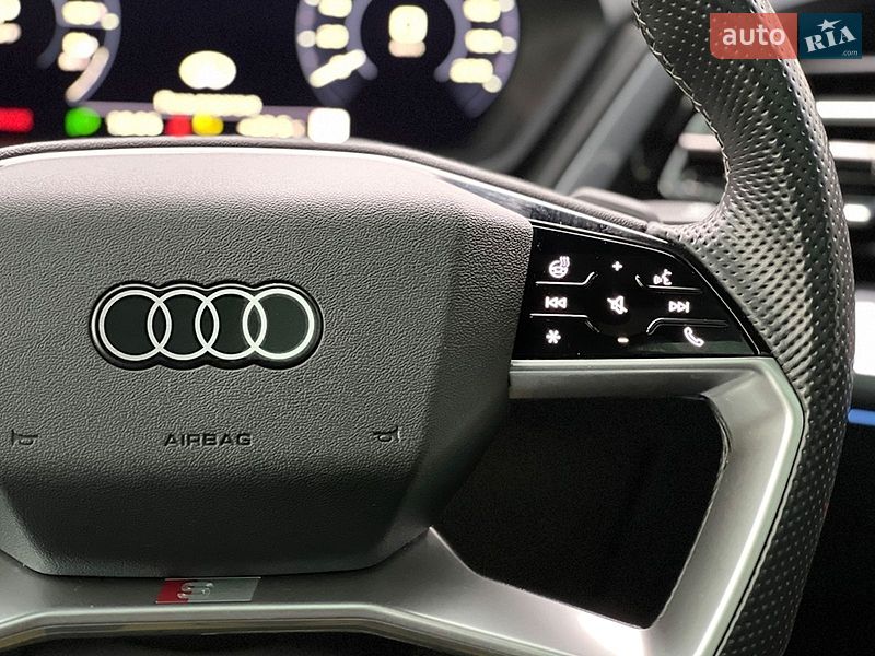 Внедорожник / Кроссовер Audi Q4 e-tron 2024 в Львове