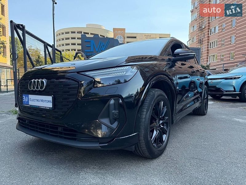 Audi Q4 e-tron 2023