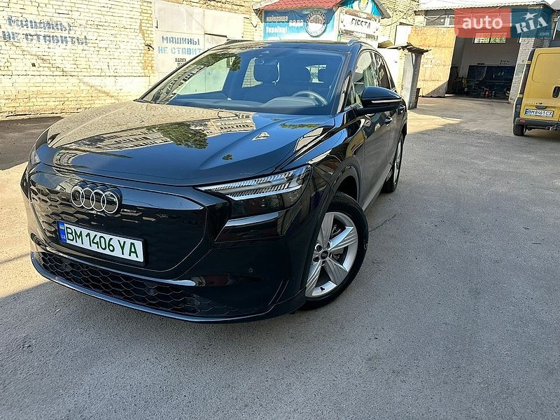 Audi Q4 e-tron 2024