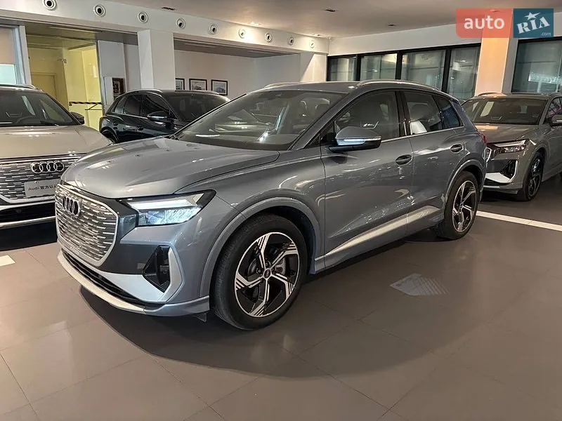 Audi Q4 e-tron 2024