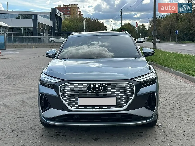 Audi Q4 e-tron 2023
