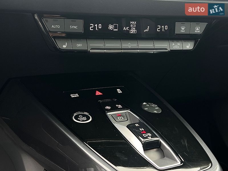 Внедорожник / Кроссовер Audi Q4 e-tron 2024 в Львове
