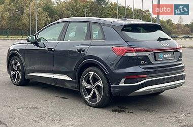 Внедорожник / Кроссовер Audi Q4 e-tron 2024 в Львове