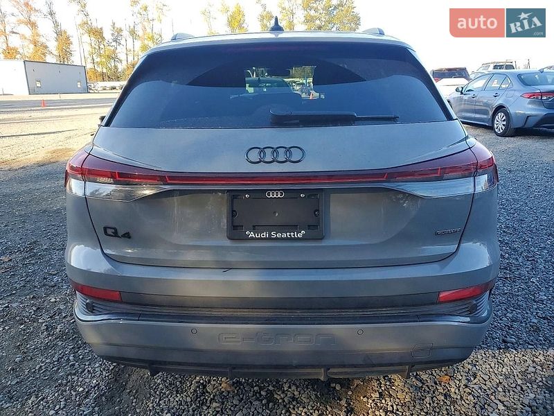 Внедорожник / Кроссовер Audi Q4 e-tron 2023 в Киеве