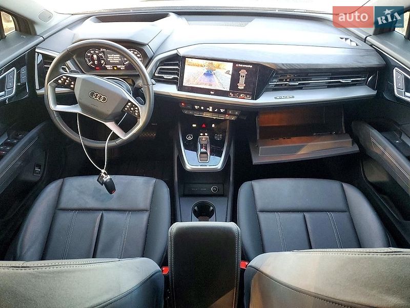 Внедорожник / Кроссовер Audi Q4 e-tron 2023 в Киеве