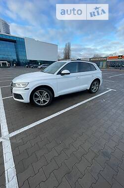 Audi Q5  2019