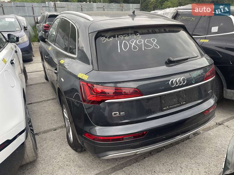 Позашляховик / Кросовер Audi Q5 2021 в Львові