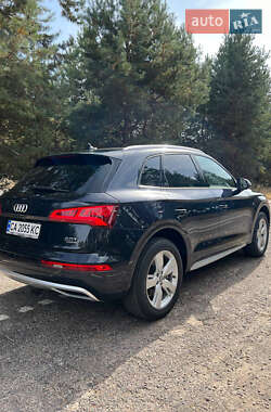 Внедорожник / Кроссовер Audi Q5 2018 в Смеле
