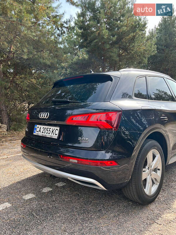 Внедорожник / Кроссовер Audi Q5 2018 в Смеле
