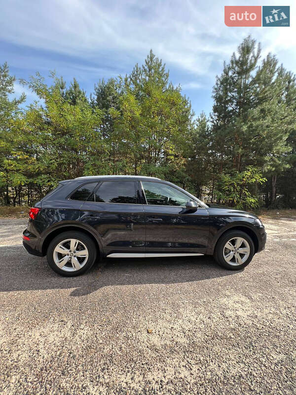 Внедорожник / Кроссовер Audi Q5 2018 в Смеле