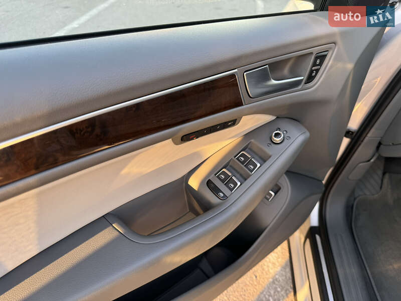 Внедорожник / Кроссовер Audi Q5 2013 в Харькове