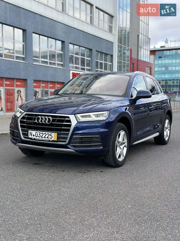Внедорожник / Кроссовер Audi Q5 2017 в Львове