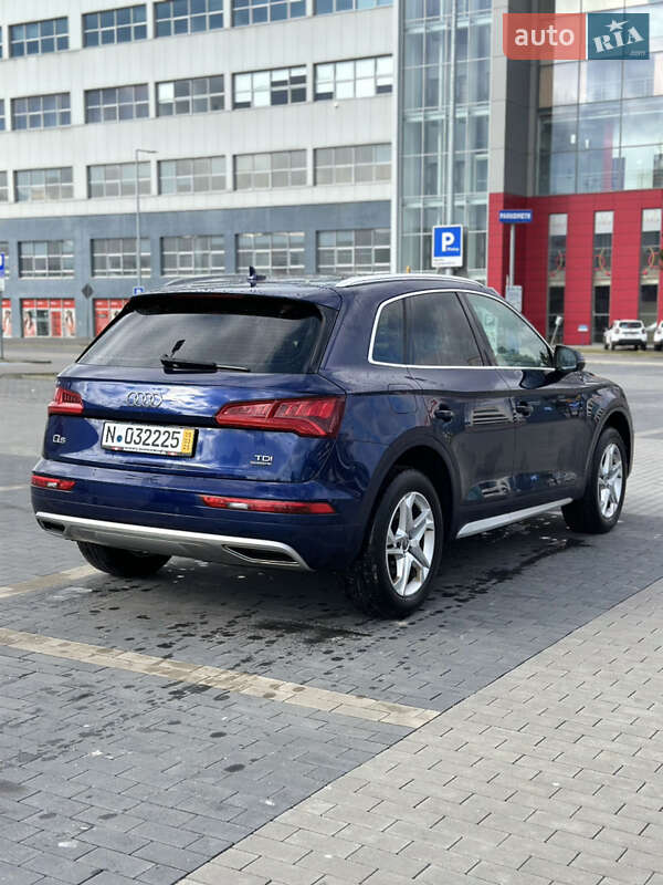 Внедорожник / Кроссовер Audi Q5 2017 в Львове