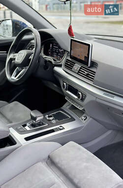 Внедорожник / Кроссовер Audi Q5 2017 в Львове