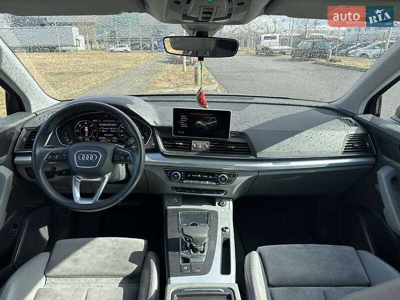 Внедорожник / Кроссовер Audi Q5 2017 в Львове